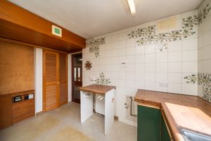 KITCHEN- click for photo gallery